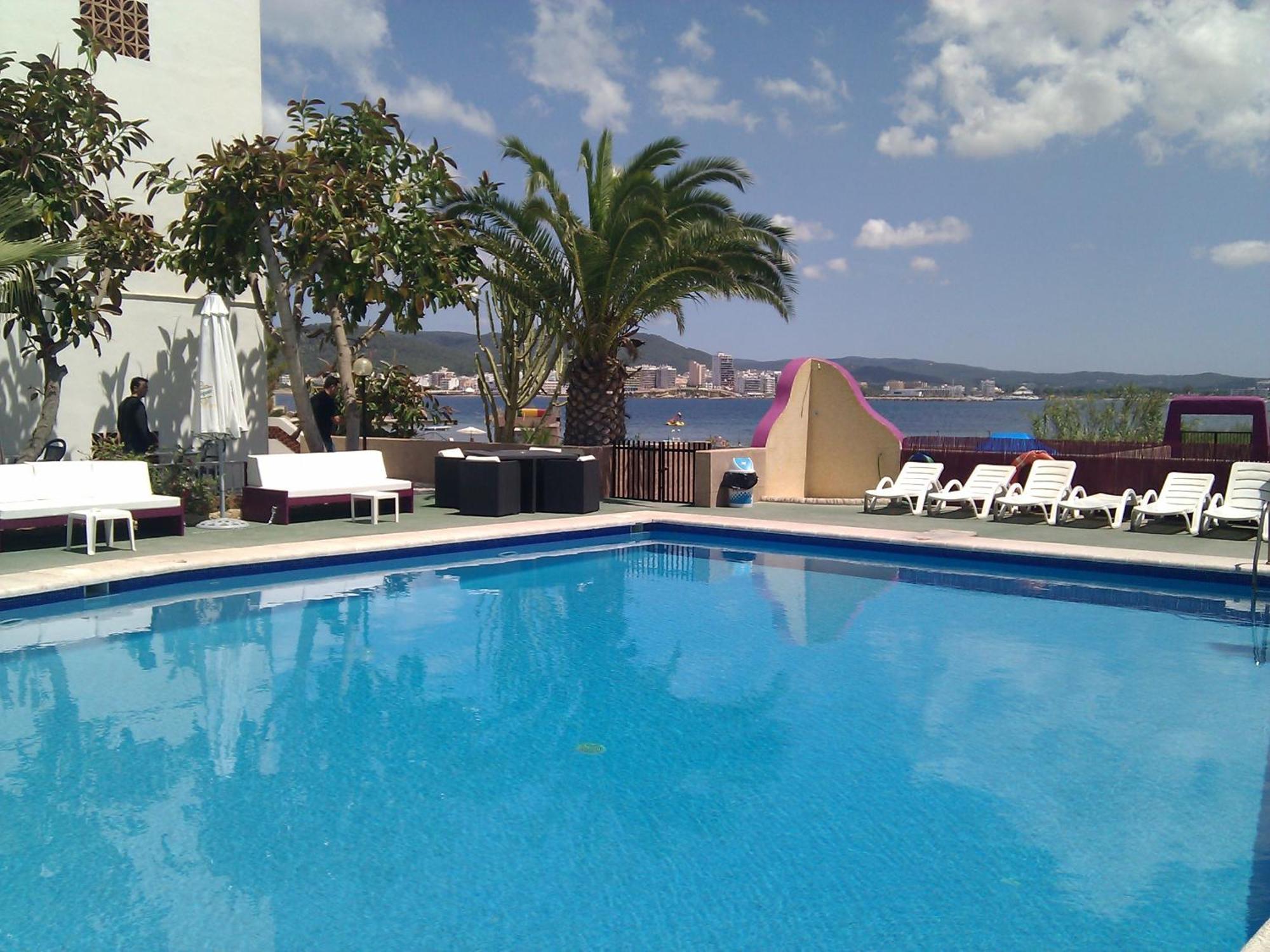 Apartamentos Alba Σαν Αντόνιο Εξωτερικό φωτογραφία